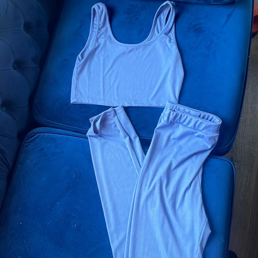 🩵💙 Crop Top / Pant Set Blue NWOT 🩵💙